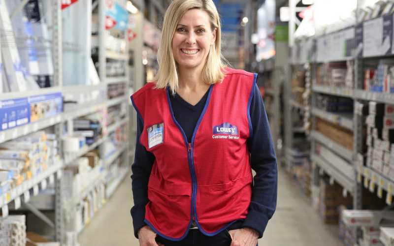 Lowe's: A company of opportunities. Find your future here!